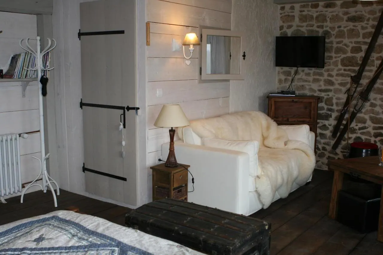 Les Pierres Davelie Bed & Breakfast Saint-Eloy-la-Glaciere France